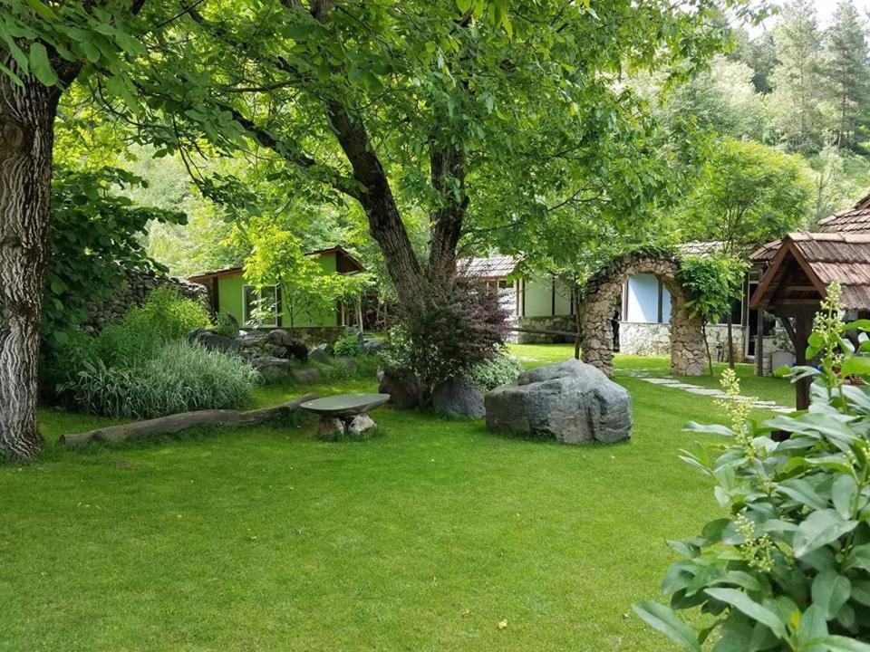 לינה וארוחת בוקר דיליג'אן Eco Garden מראה חיצוני תמונה